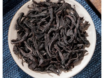 金牡丹蜜桃香小种武夷红茶 头春武夷山正山小种散装茶500g批发图5