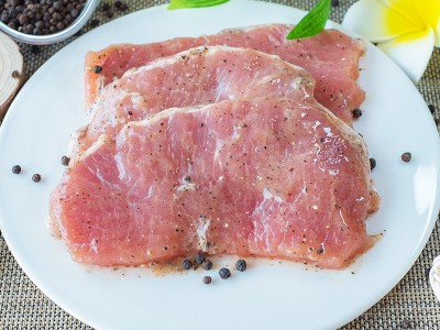 豪俐源黑椒脊条猪扒西餐厅食材批发冷冻猪扒半成品腌制猪扒图5