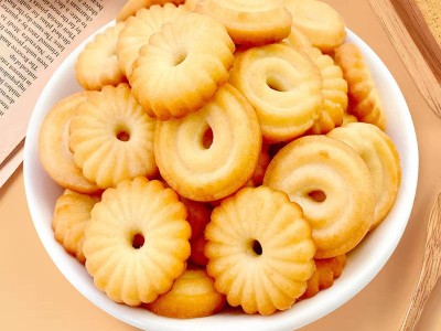 一品兔日式曲奇饼干网红日式小圆饼休闲零食薄脆饼干批发曲奇代餐图2