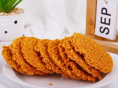 定制蟹香咸蛋黄糯米锅巴网红蟹黄小吃袋装休闲零食食品大礼包整箱图3